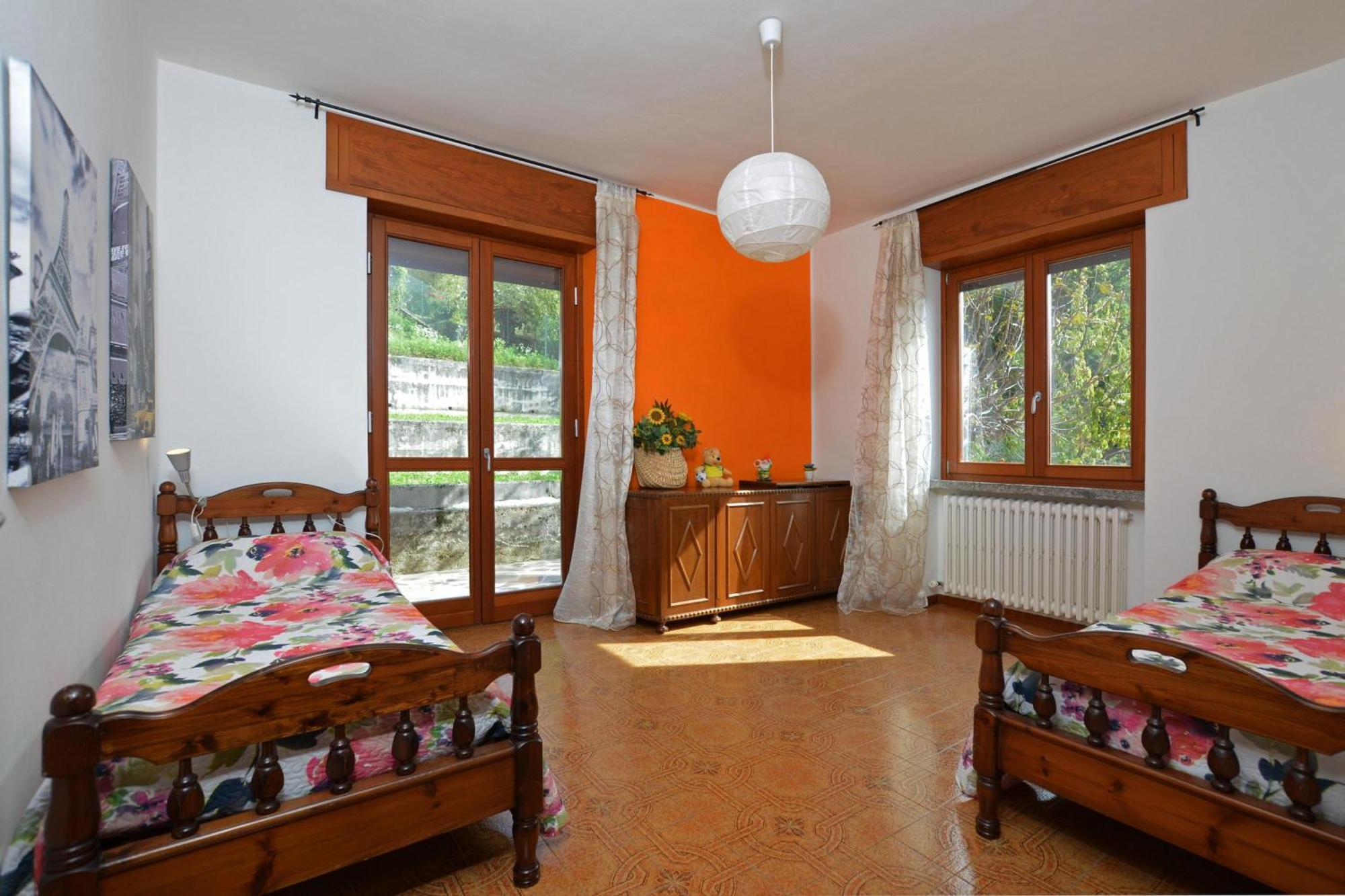 Casa Virginia Villa Мандельо дел Ларио Екстериор снимка