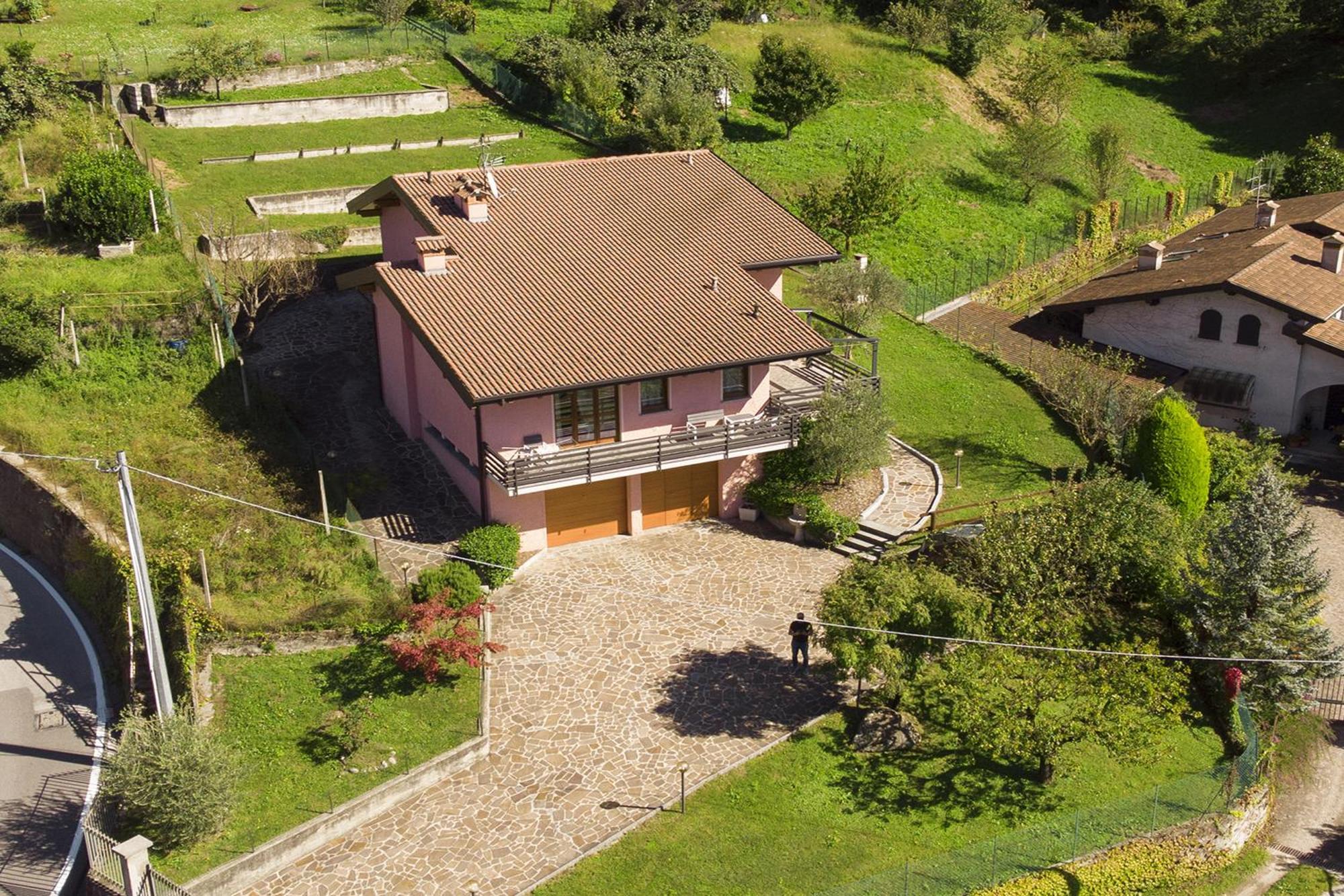 Casa Virginia Villa Мандельо дел Ларио Екстериор снимка