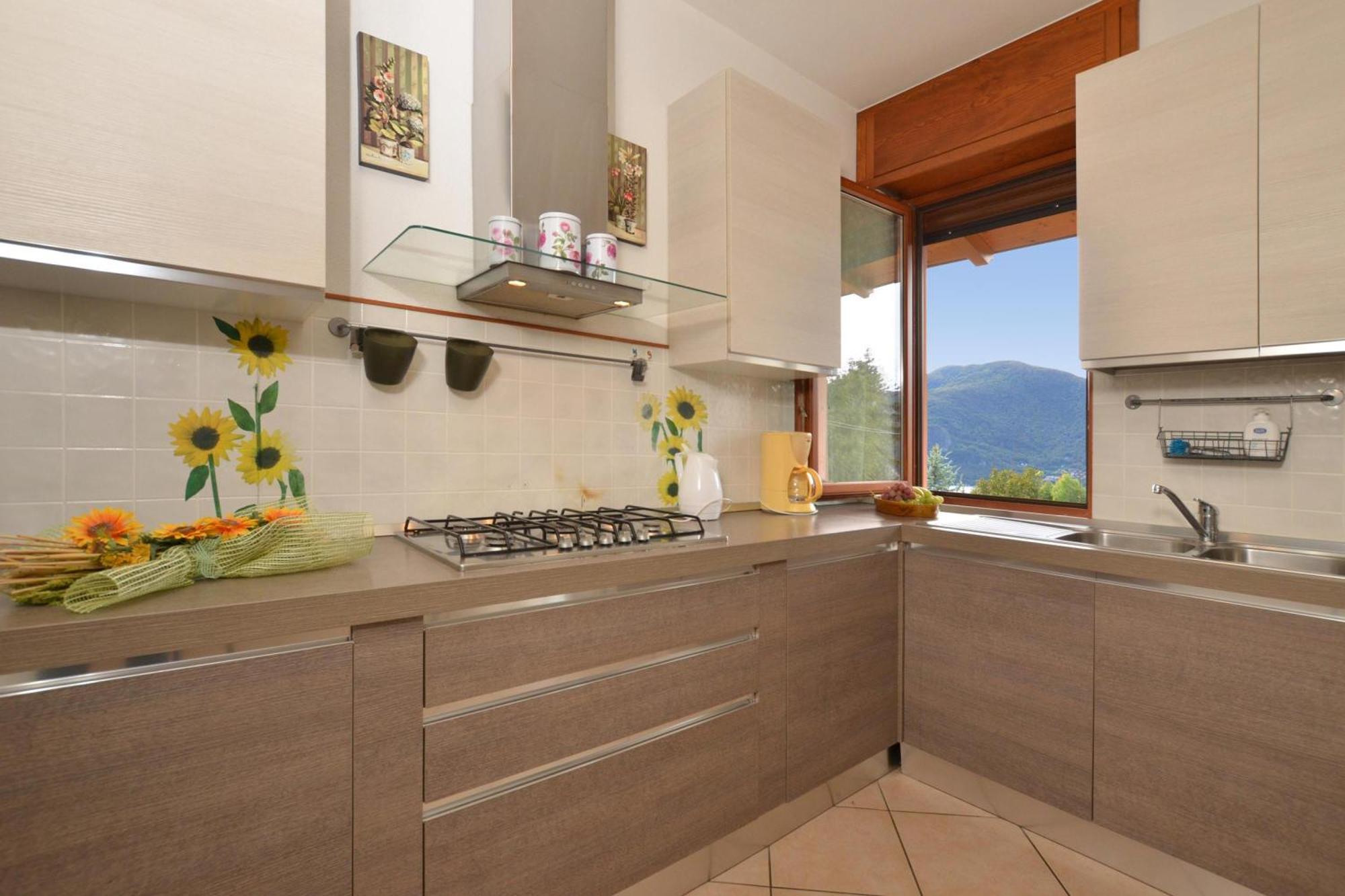 Casa Virginia Villa Мандельо дел Ларио Екстериор снимка